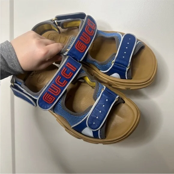 Gucci Aguru Trek Brand-embellished Leather Gladiator Men's Sandals size 8.5 - Picture 3 of 10